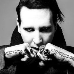 La mulţi ani, Marilyn Manson!