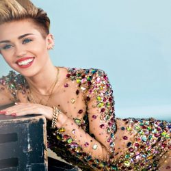 La Mulţi Ani, Miley Cyrus!